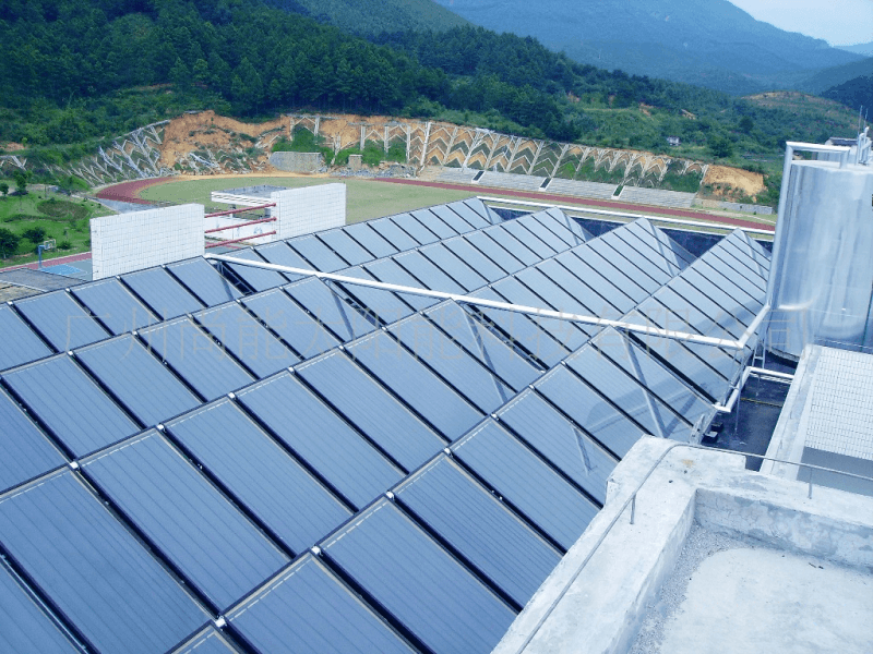 黑鉻平板太陽(yáng)能集熱器